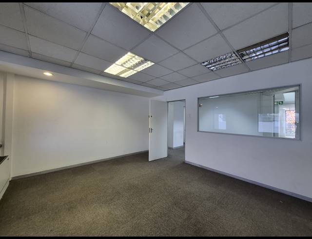 211M² OFFICE TO LET IN ROSEBANK
